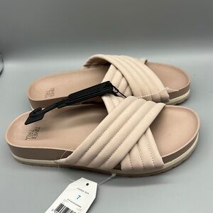 Time & Tru women’s comfort sock slide shoes size 7